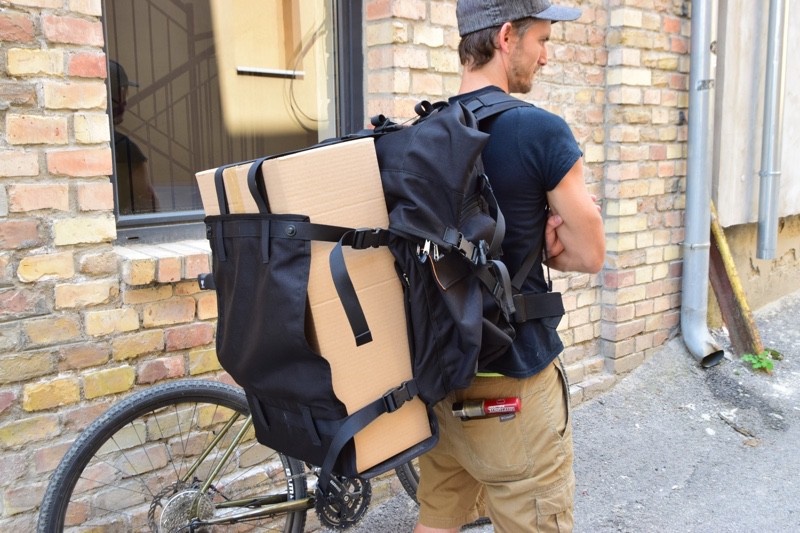 bagaboo ninja kerékpáros futár hátizsák bővíthető előlap