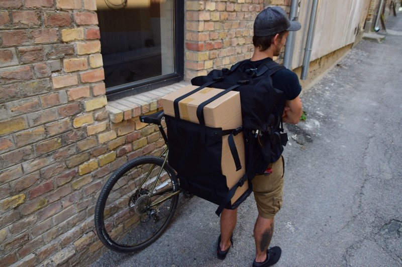 bagaboo ninja biciklis futár hátizsák bővíthető előlap