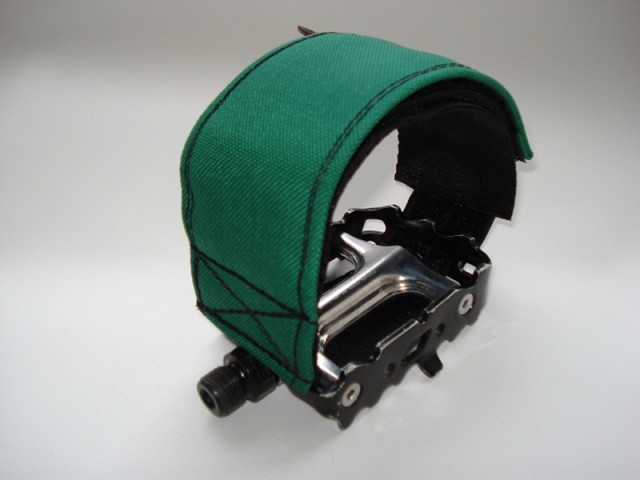 bagaboo bagatoe pedal strap side view