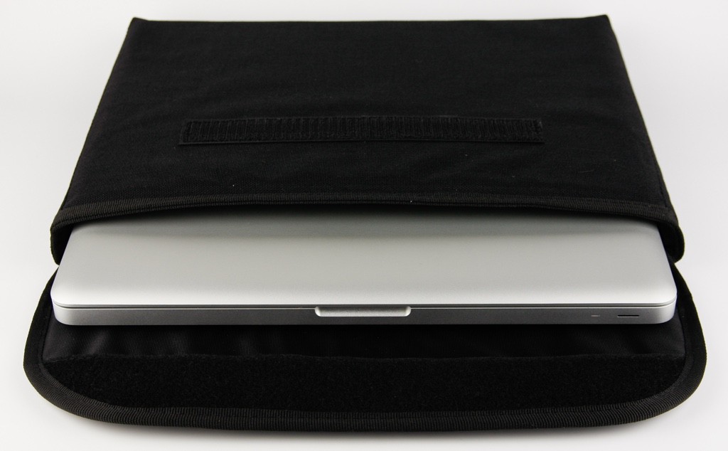 bagaboo laptop holder stuffed